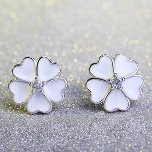 Brand New 925 Silver Earring E010